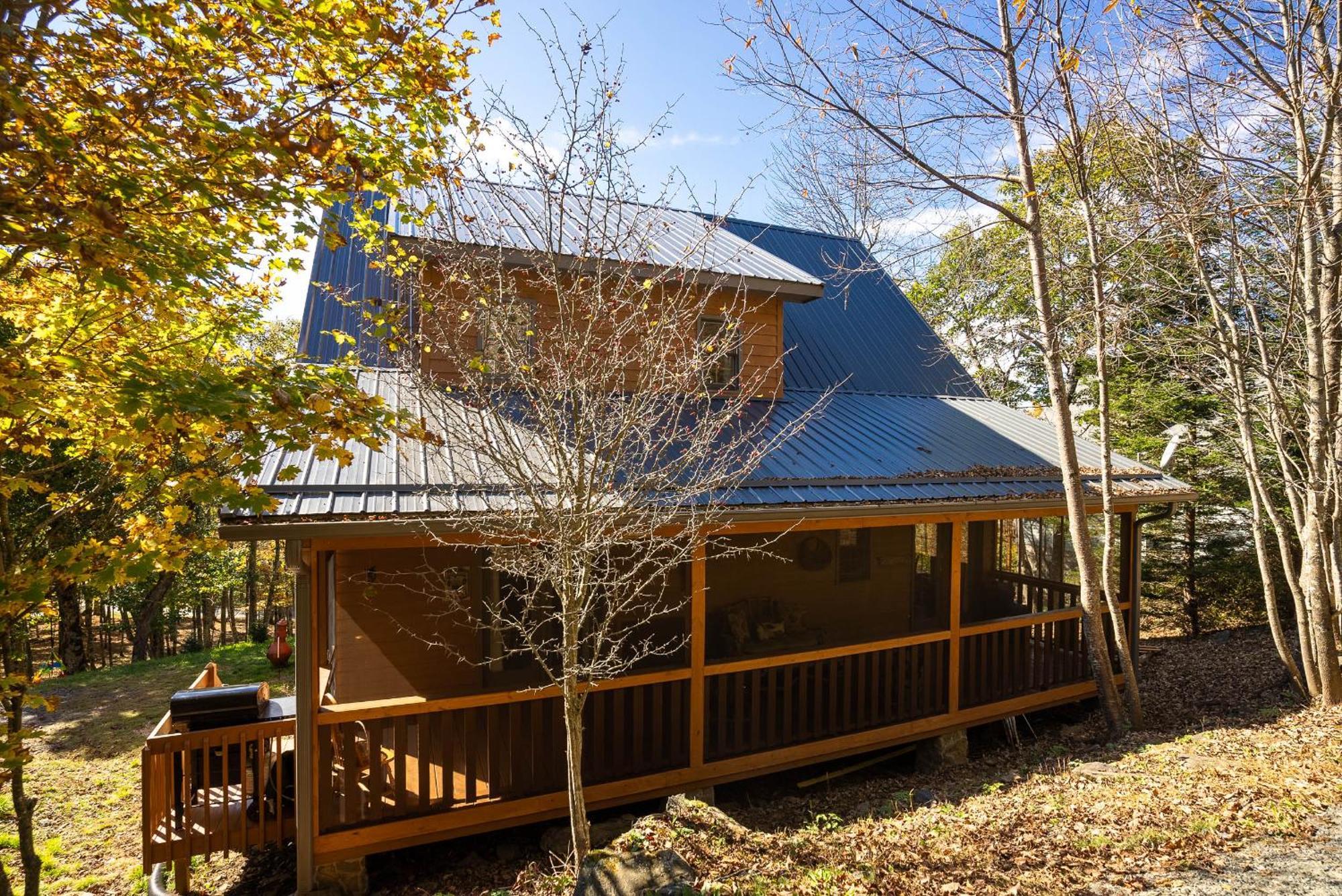 Above The Clouds Villa West Jefferson Exterior photo